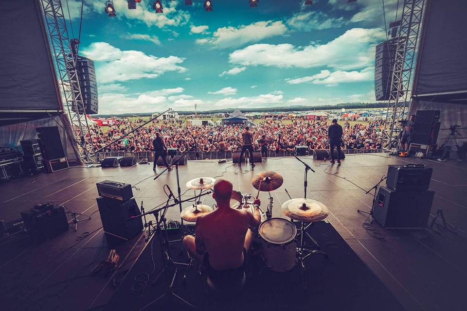 Fotky: Květen – červenec letní fesťáky!